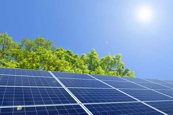Convertir l’énergie solaire plus efficacement avec un nouveau matériau composite